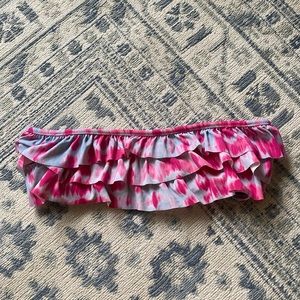American Eagle pink and white ruffle bandeau bathing suit top